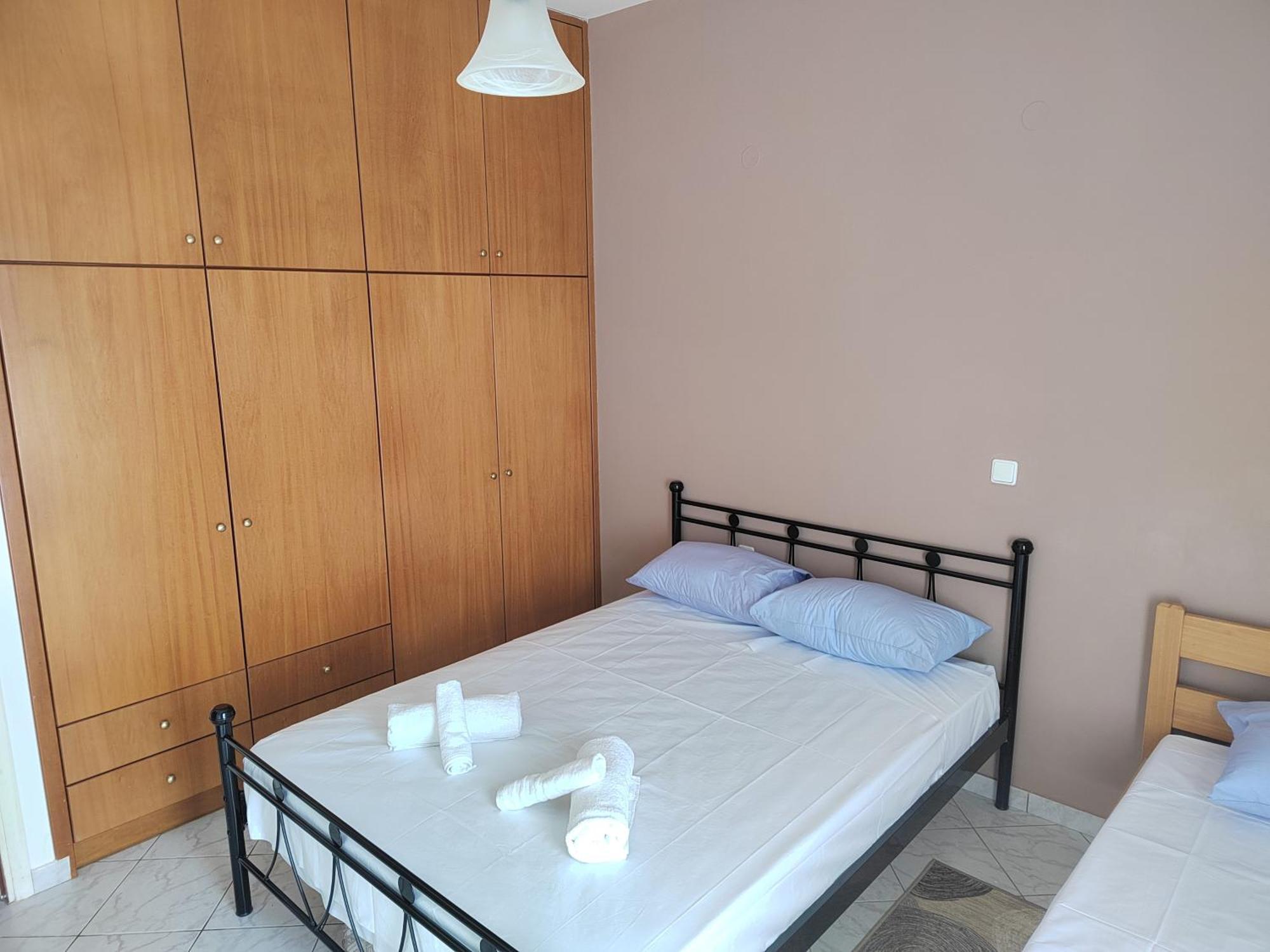 Manos Apartments Kolymbari Exterior photo