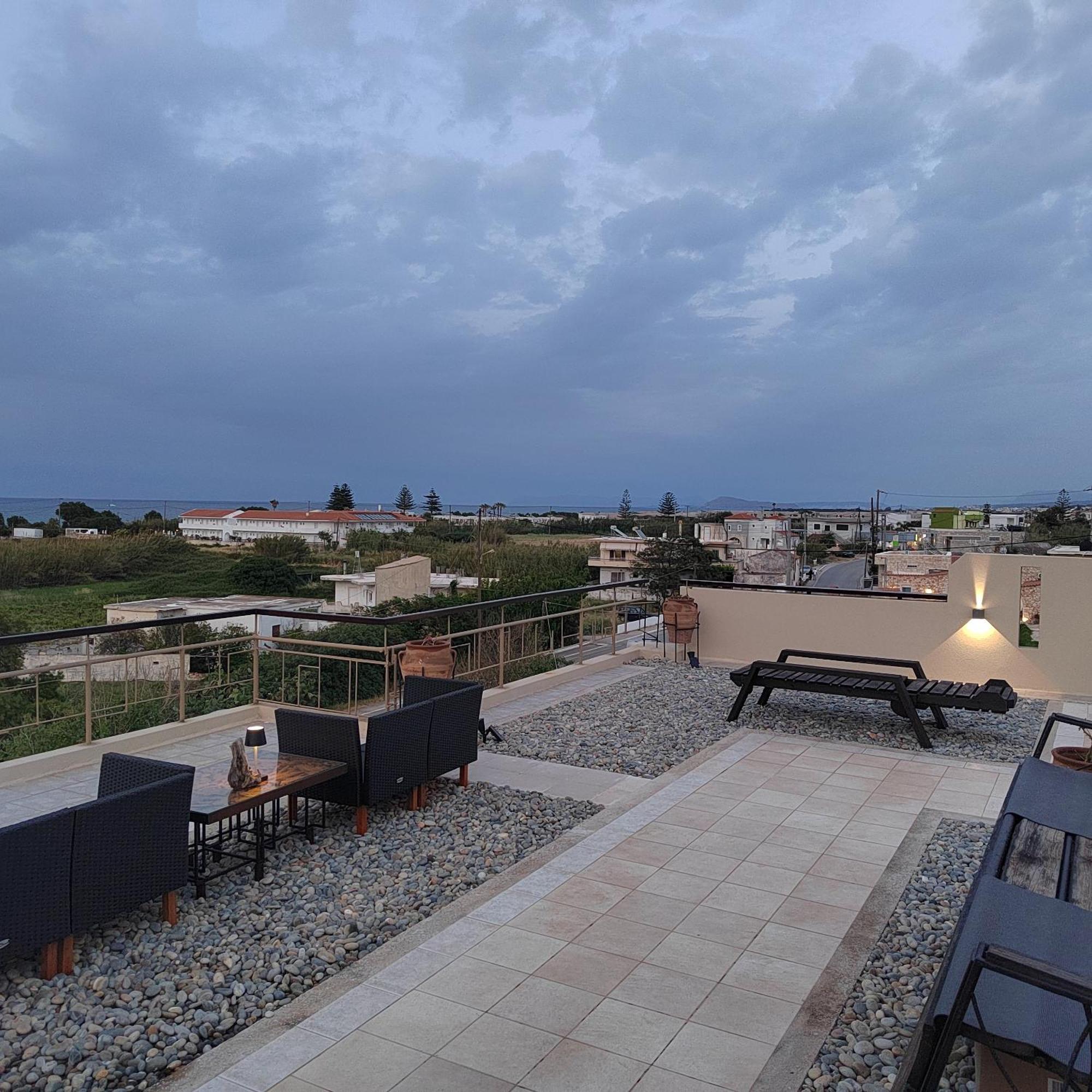 Manos Apartments Kolymbari Exterior photo